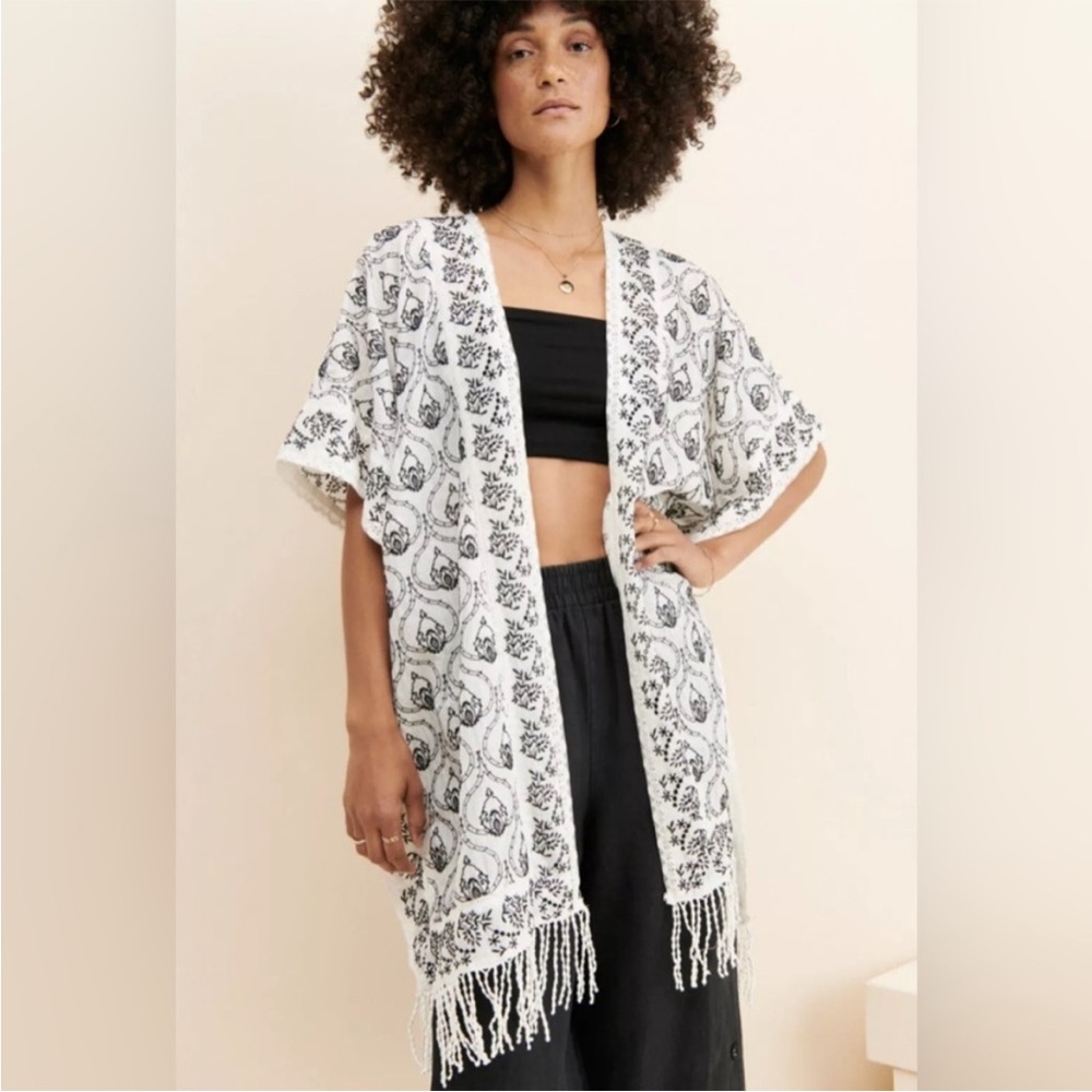 Anthropologie Black and White Textured Kimono M/L